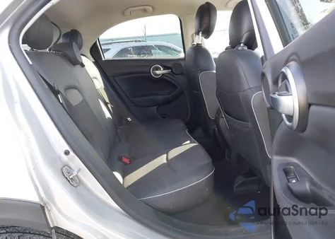 2017 Fiat 500X Trekking Awd z USA, uszkodzony, nr VIN ZFBCFYCB4HP589342